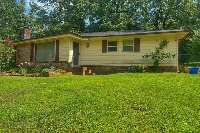 221 W 23rd St, Russellville, AR 72801