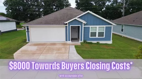 2806 N Snowball Dr, Fayetteville, AR 72704