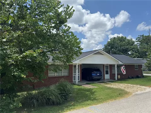 795 S 797 S Dockery Ln, Fayetteville, AR 72701