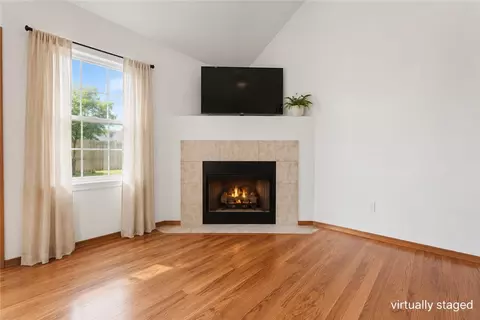 Living - 604 Bliss Cir, Centerton, AR 72719 photo 1 of 3