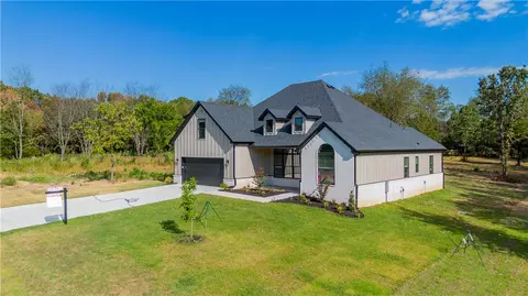 13025 Wallys Way, Siloam Springs, AR 72761