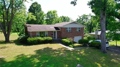 501 NW 9th St, Bentonville, AR 72712
