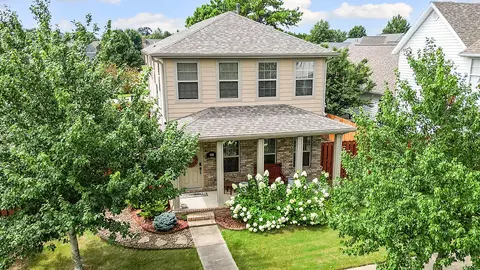 908 NE Arleta Gdns, Bentonville, AR 72712