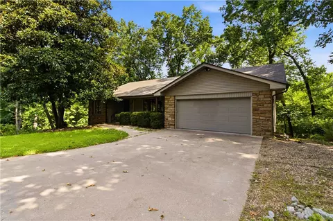 12 Basore Ln, Bella Vista, AR 72715