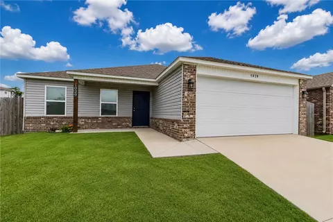 1029 S Brambling Ln, Fayetteville, AR 72701