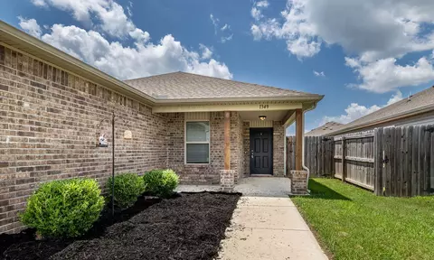 1349 S Kingfisher Ln, Fayetteville, AR 72701
