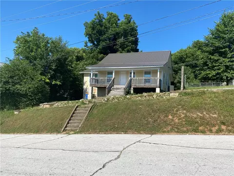 216 N Willow St, Harrison, AR 72601 photo 2