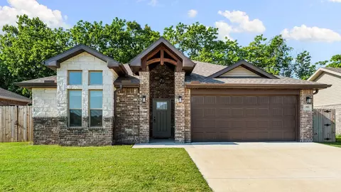 1513 Ataway St, Pea Ridge, AR 72751