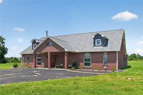 20500 Keck Rd, Siloam Springs, AR 72761