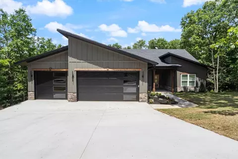 3 Allison Cir, Bella Vista, AR 72715
