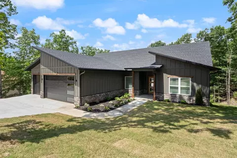 3 Allison Cir, Bella Vista, AR 72715