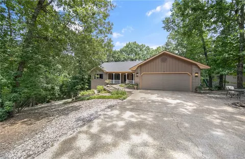 15 Breton Way, Bella Vista, AR 72715