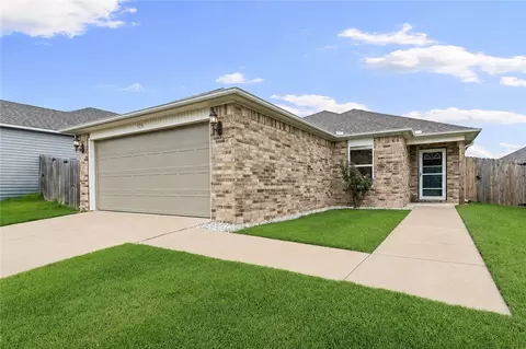 1156 S Ivory Bill Ln, Fayetteville, AR 72701