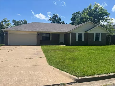 1524 E 15th St, Russellville, AR 72801