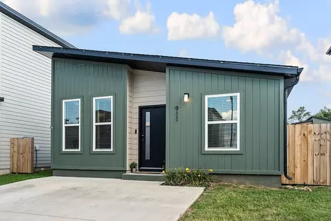 911 States Ave, Bentonville, AR 72713