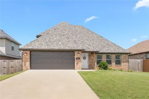 711 Taylor St, Siloam Springs, AR 72761