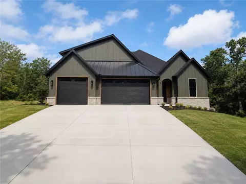 5 Nairn Ln, Bella Vista, AR 72715