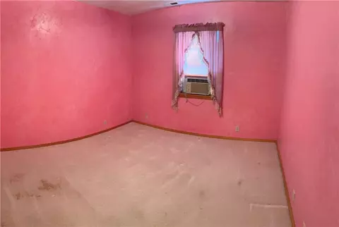Bedroom - 1002 N Robinson, Harrison, AR 72601 photo 6 of 10