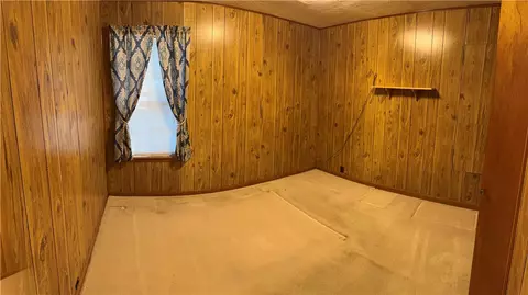 Bedroom - 1002 N Robinson, Harrison, AR 72601 photo 3 of 10