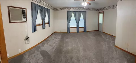 Living - 1002 N Robinson, Harrison, AR 72601 photo 1 of 2