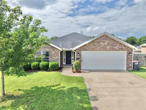 143 Alexandra Loop, Elkins, AR 72727