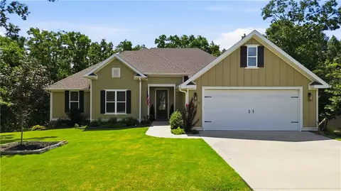 16 Brittany Ln, Bella Vista, AR 72714