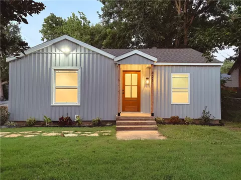 421 S Washington St, Siloam Springs, AR 72761