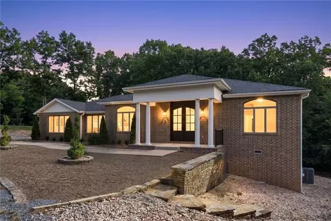 1 Barrow Cir, Bella Vista, AR 72715