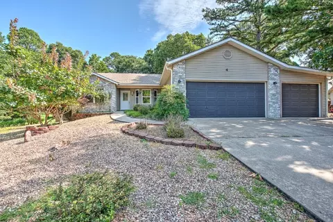 4 Sarum Ln, Bella Vista, AR 72714