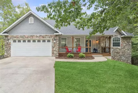 1 Binham Ln, Bella Vista, AR 72715
