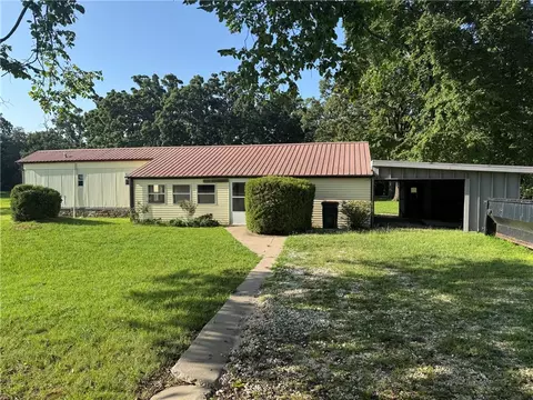 500 E Adams St, Lincoln, AR 72744
