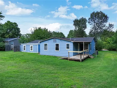 Exterior - 1209 3rd St, Ozark, AR 72949 photo 3 of 5