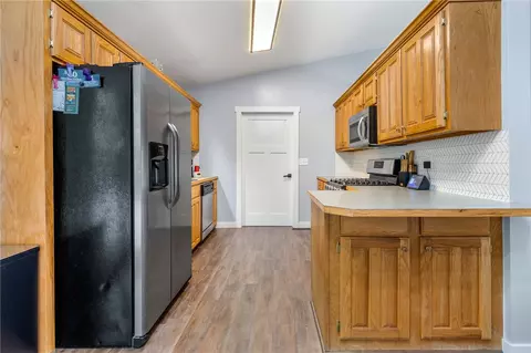 Kitchen - 808 Parkview Dr, Harrison, AR 72601 photo 1 of 3