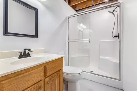 Bath - 808 Parkview Dr, Harrison, AR 72601 photo 5 of 5