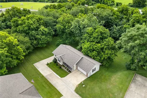 View/Area - 808 Parkview Dr, Harrison, AR 72601 photo 1 of 2