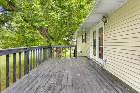Exterior - 808 Parkview Dr, Harrison, AR 72601 photo 6 of 8