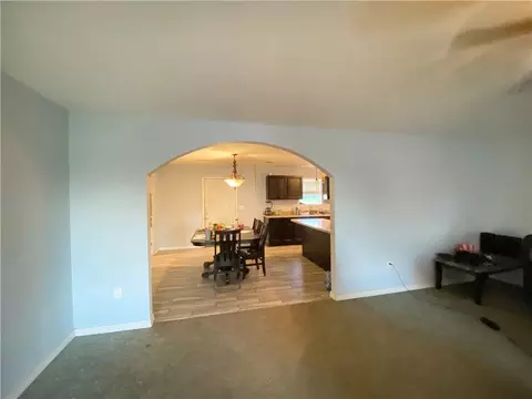 Living - 261 W Old Carpenter Ln, Harrison, AR 72601 photo 2 of 2