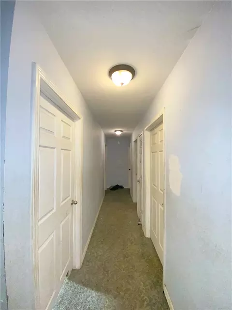 Entry Way - 261 W Old Carpenter Ln, Harrison, AR 72601 photo 1 of 2