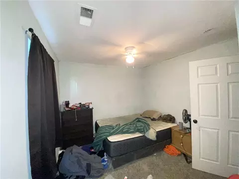 Bedroom - 261 W Old Carpenter Ln, Harrison, AR 72601 photo 6 of 9
