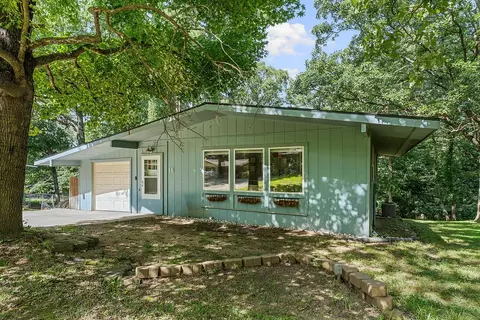 16 Evesham Ln, Bella Vista, AR 72714