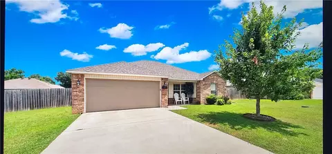 3381 Justice Dr, Springdale, AR 72764