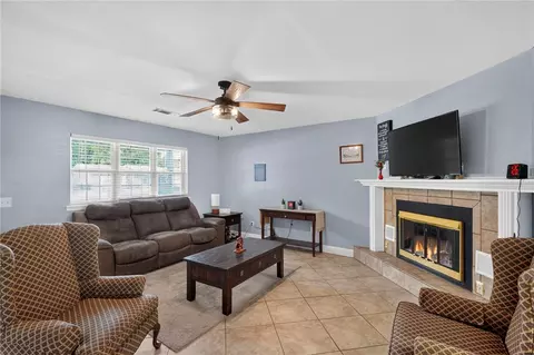 Living - 1103 White Rd, Springdale, AR 72762 photo 2 of 2