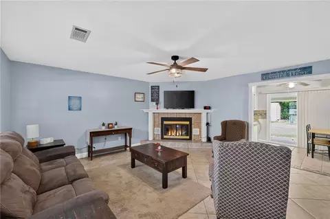 Living - 1103 White Rd, Springdale, AR 72762 photo 1 of 2