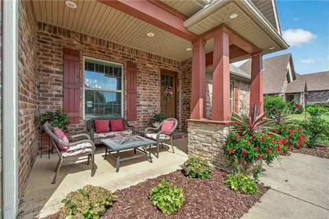 Exterior - 1401 Amore Ln, Centerton, AR 72719 photo 8 of 9