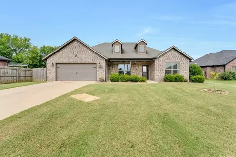 2289 Stonemill Dr, Fayetteville, AR 72701