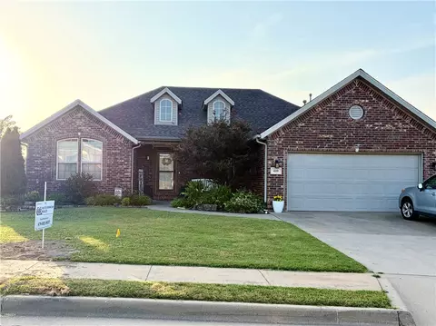 410 Sienna Dr, Centerton, AR 72719