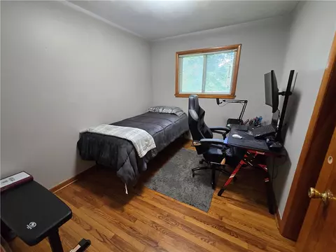 Bedroom - 403 Winchester St, Flippin, AR 72634 photo 4 of 4