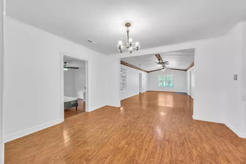 Living - 147 Maple Ave, West Fork, AR 72774 photo 5 of 7