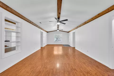 Living - 147 Maple Ave, West Fork, AR 72774 photo 2 of 7