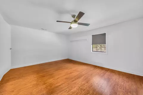 Bedroom - 147 Maple Ave, West Fork, AR 72774 photo 4 of 5